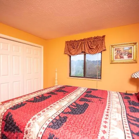 City & Mountain View 5 Mins From Downtown Gatlinburg